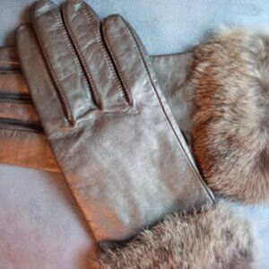 Gray Leather Ladies' Gloves with Fur Cuffs